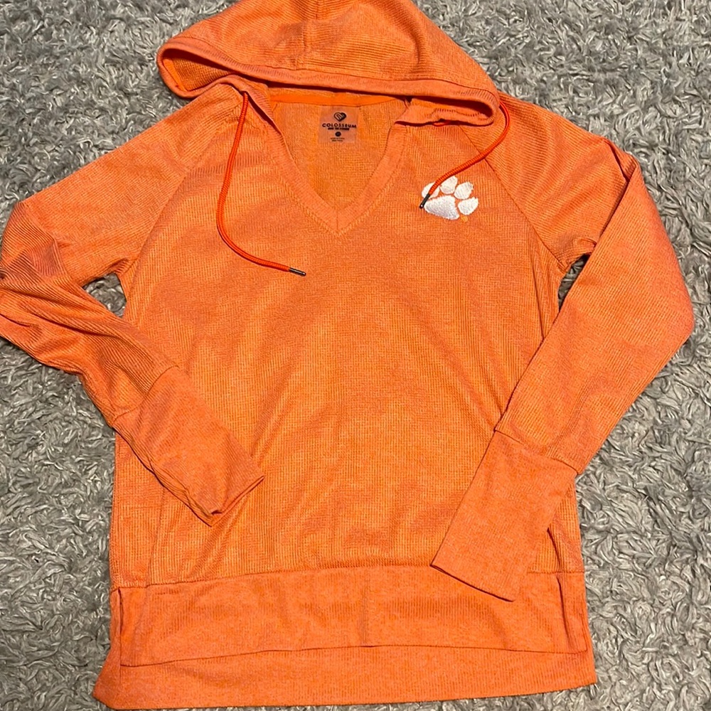 Brand new w/o tag medium Clemson pullover